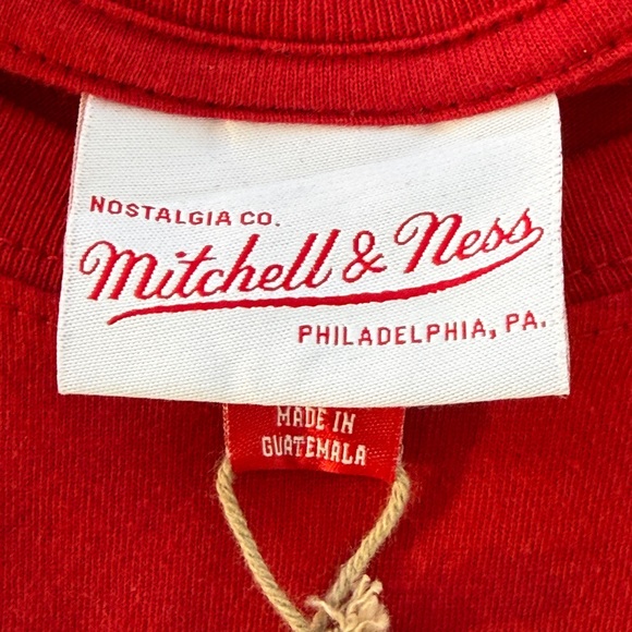 Throwback Buffalo Bills T-Shirt ~ Size L ~ 14/16 Red with White Logo - Picture 5 of 8